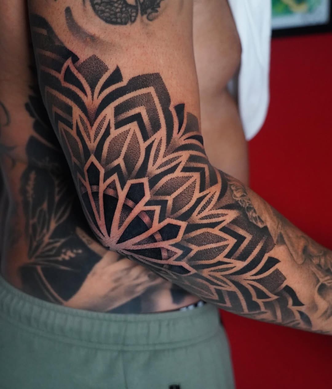Post 2 by Ritual Tattoo Estudio Uruguay on Instagram (carousel)