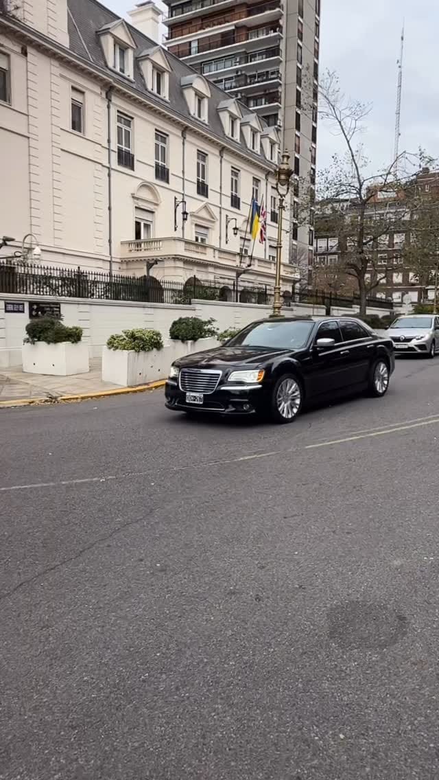 Post 2 by Herrera Automoviles on Instagram (video)