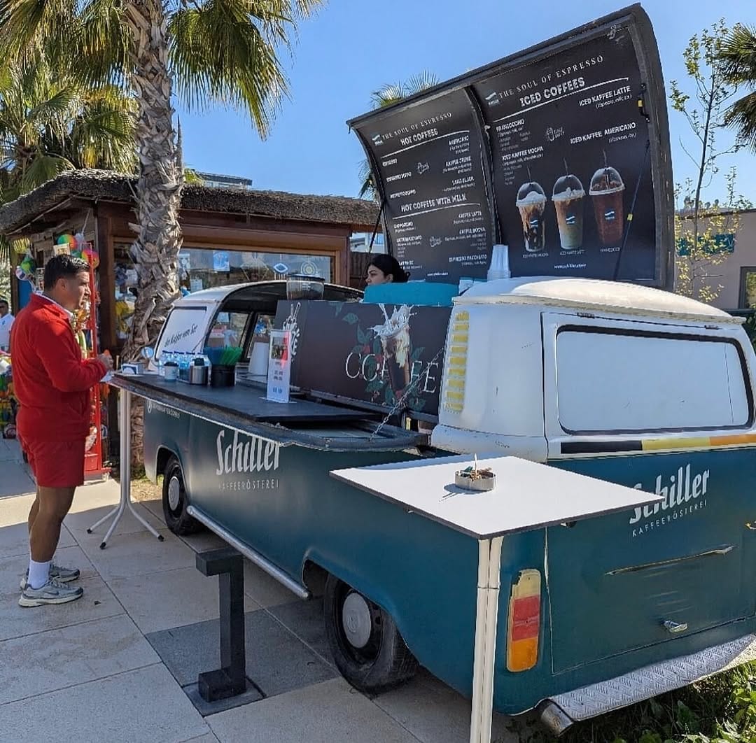 Post 8 by Food Truck Builders on Instagram (image)