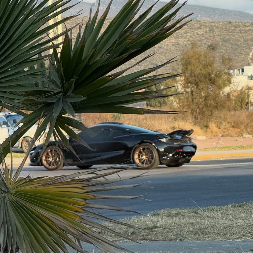 Post 5 by HyperCarsMX on Instagram (image)