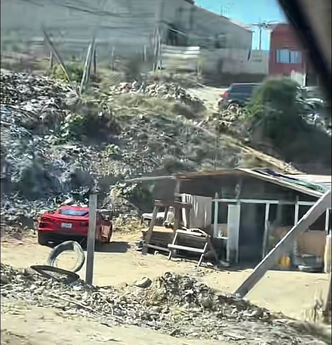 Post 5 by Exotic Cars Tijuana on Instagram (carousel)