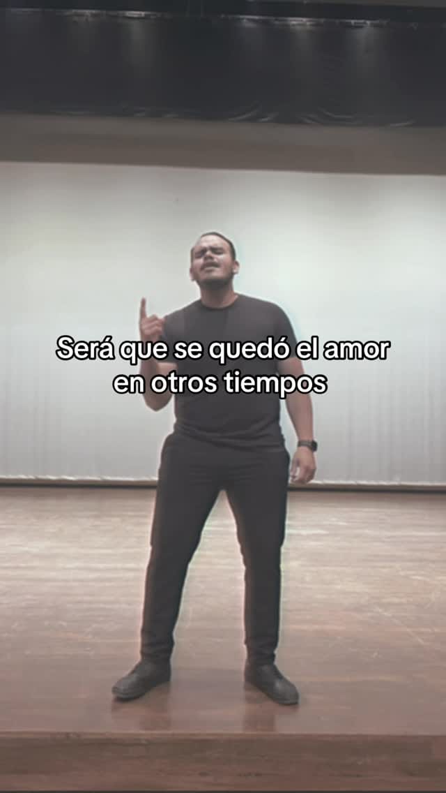 Post 3 by Luisito Vega on Instagram (video)