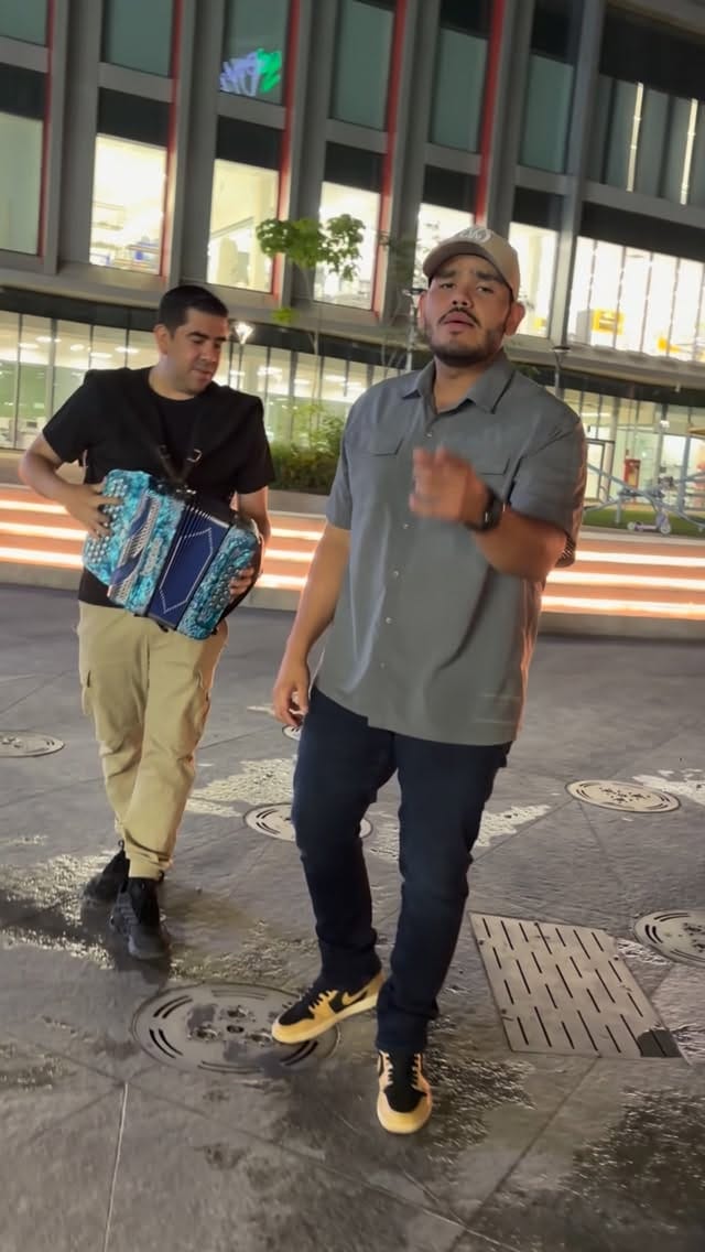 Post 10 by Luisito Vega on Instagram (video)