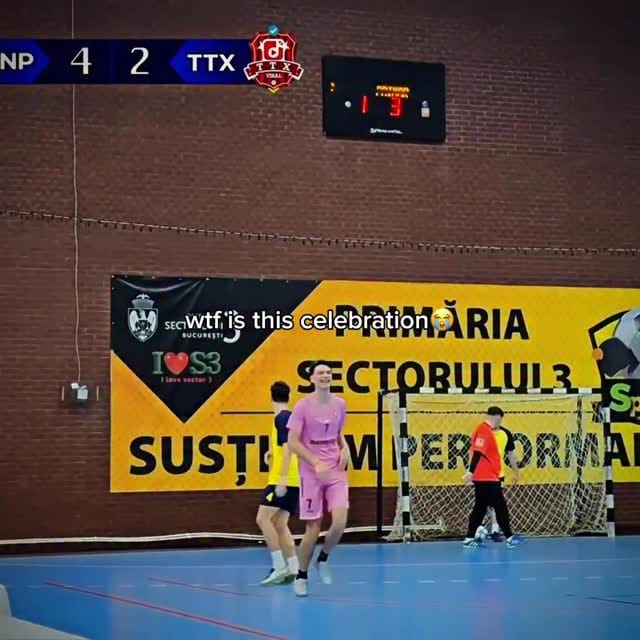 Post 3 by Leone on Instagram (video)