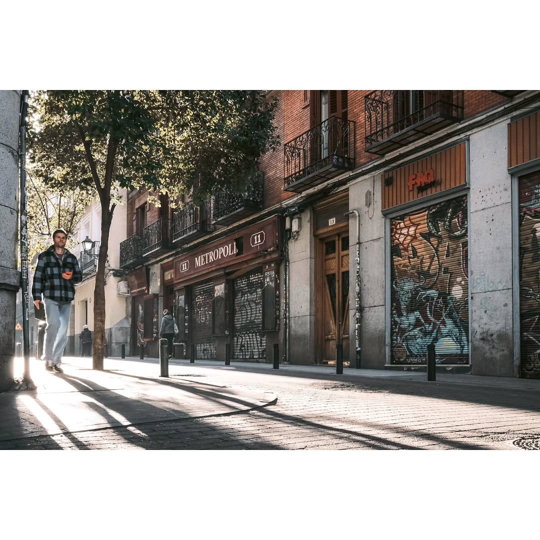 Post 1 by Johnny Green on Instagram (image)