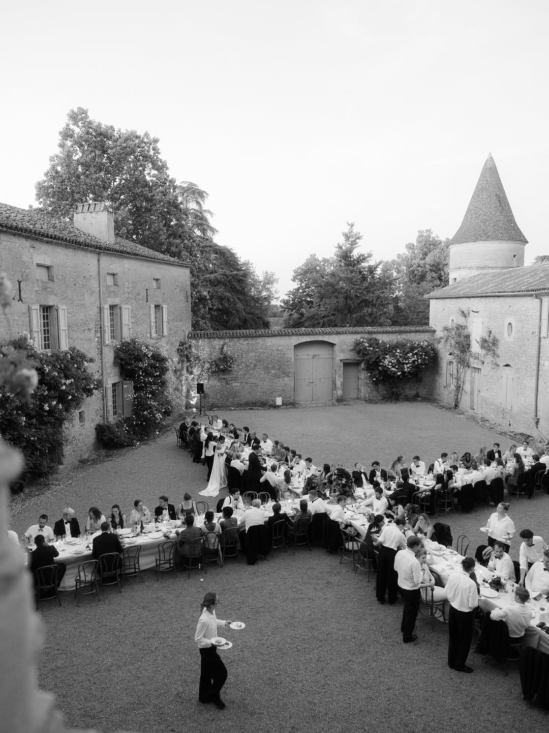 Post 2 by Italy, Spain & Mexico Wedding Photographer on Instagram (carousel)
