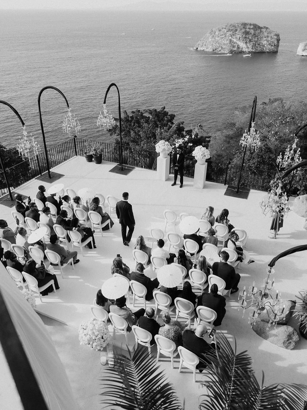 Post 8 by Italy, Spain & Mexico Wedding Photographer on Instagram (carousel)