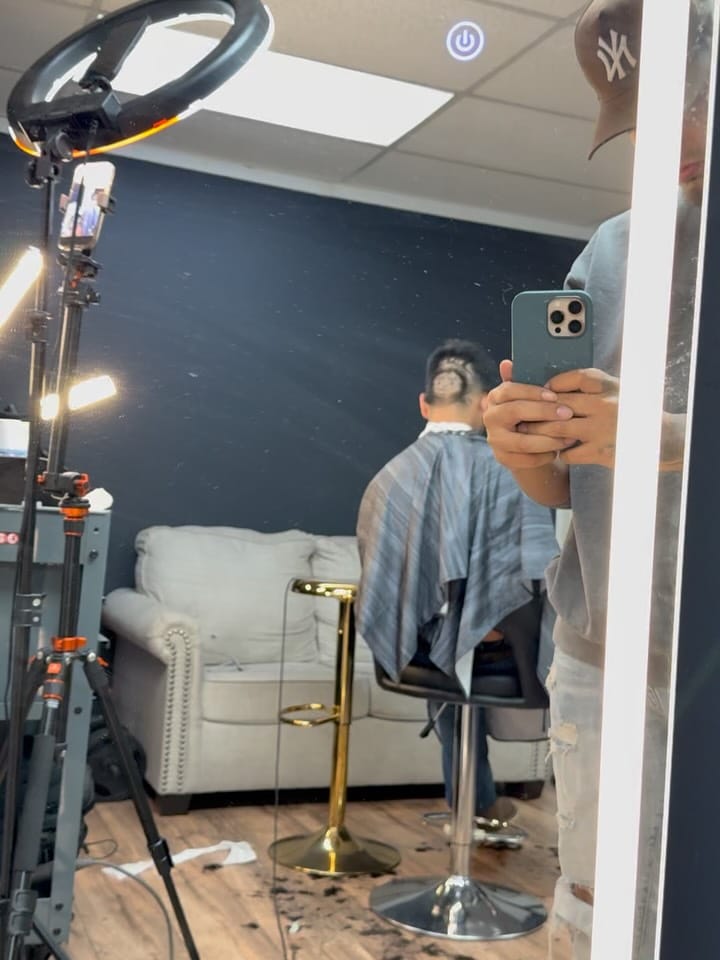 Post 7 by Duarte kutz 💈 on Instagram (carousel)