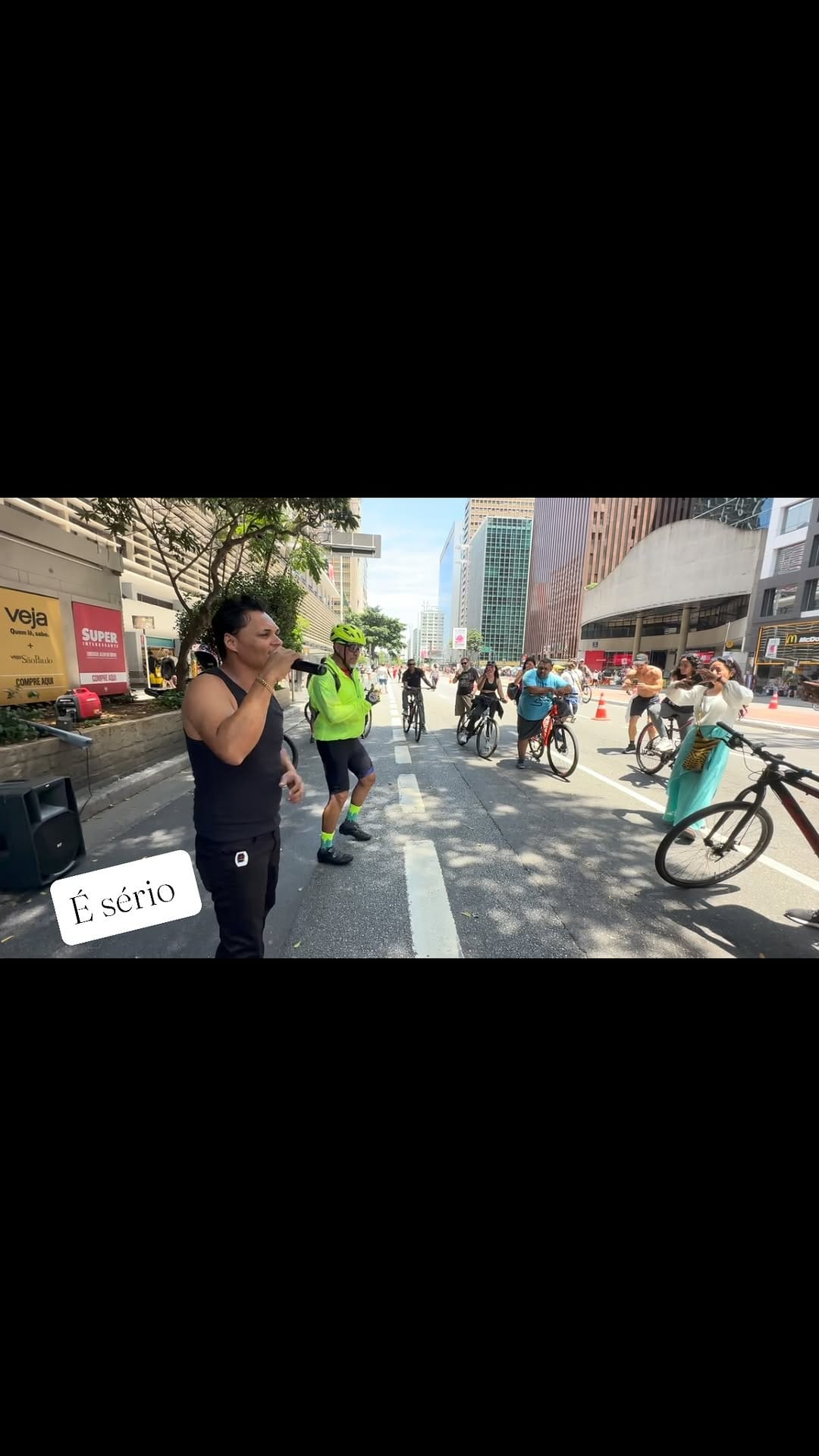 Post 6 by Alexleoneoficial🧿 on Instagram (video)