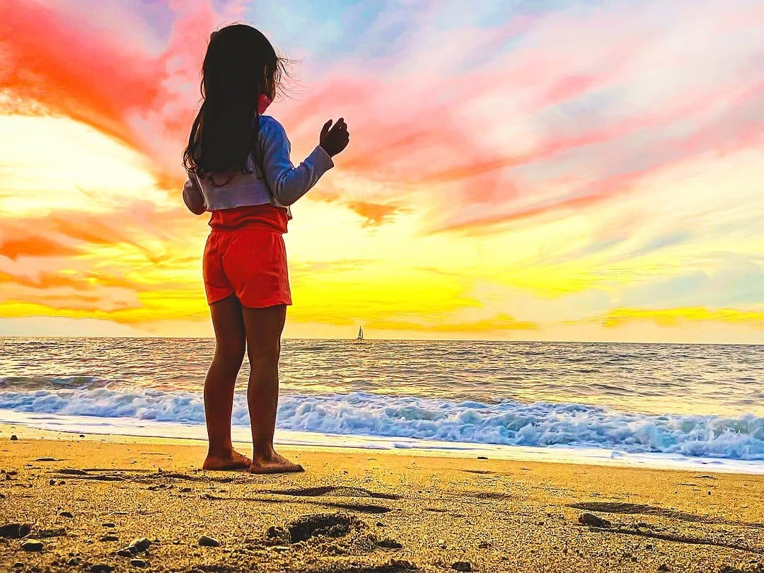 Post 5 by Omar Mx on Instagram (image)