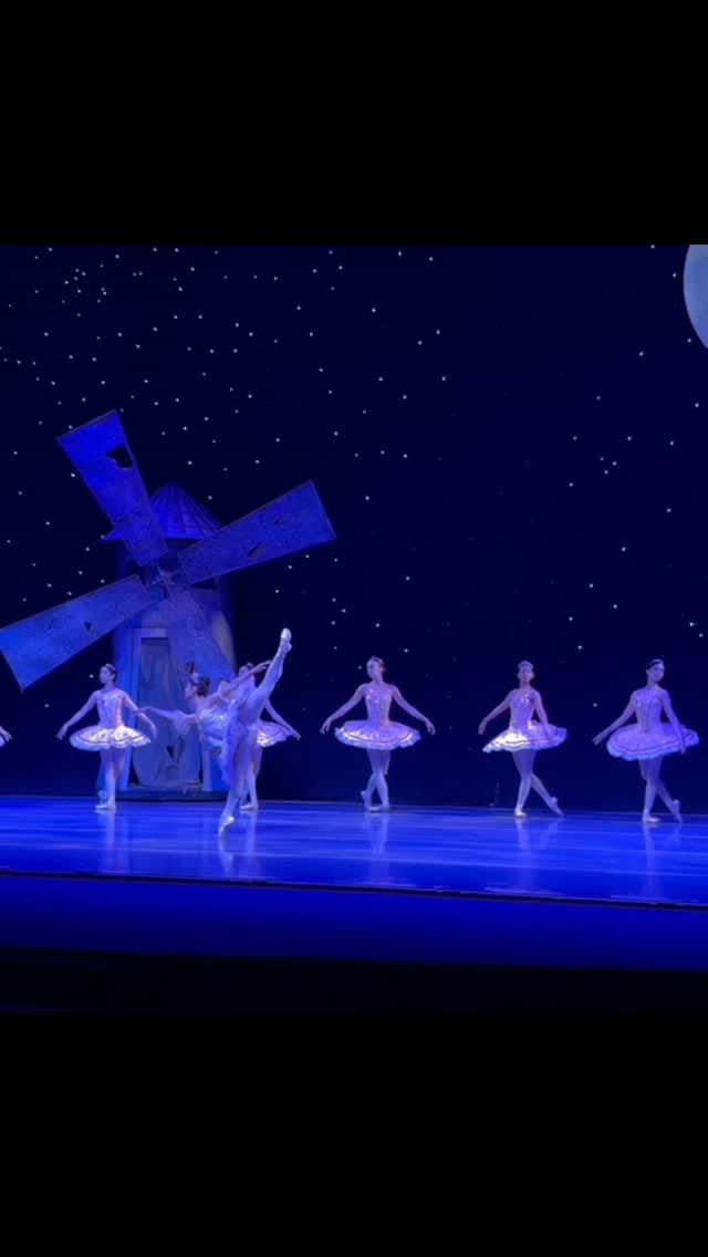 Post 8 by Aby Miranda on Instagram (video)