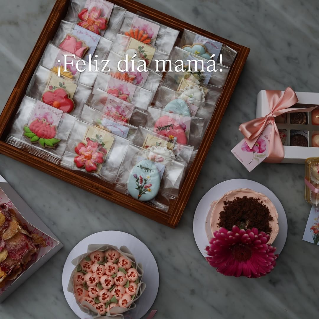 Post 3 by CHOCOLATERÍA Y PASTELERÍA on Instagram (carousel)