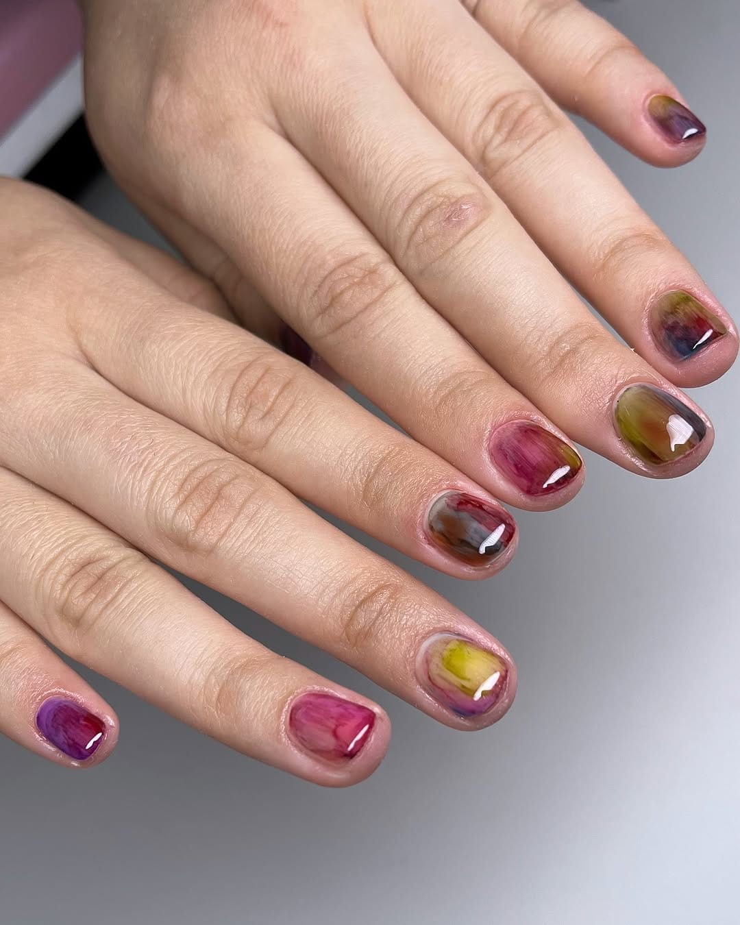 Post 9 by Nail artist 👩🏻‍🎨 Peni on Instagram (carousel)