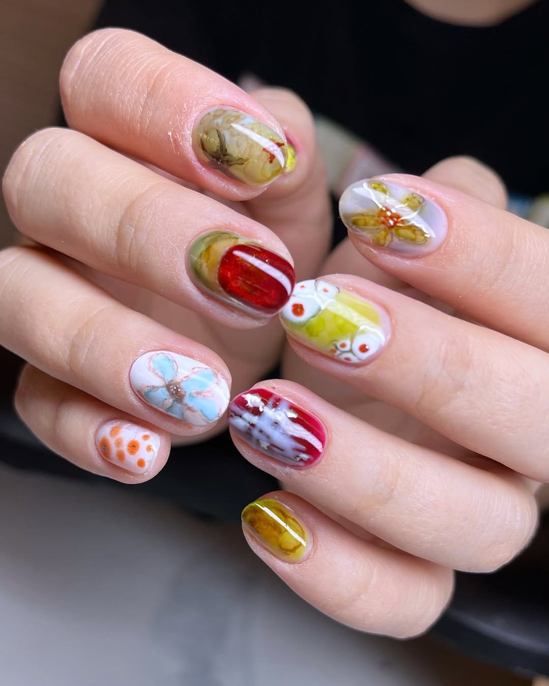 Post 8 by Nail artist 👩🏻‍🎨 Peni on Instagram (carousel)