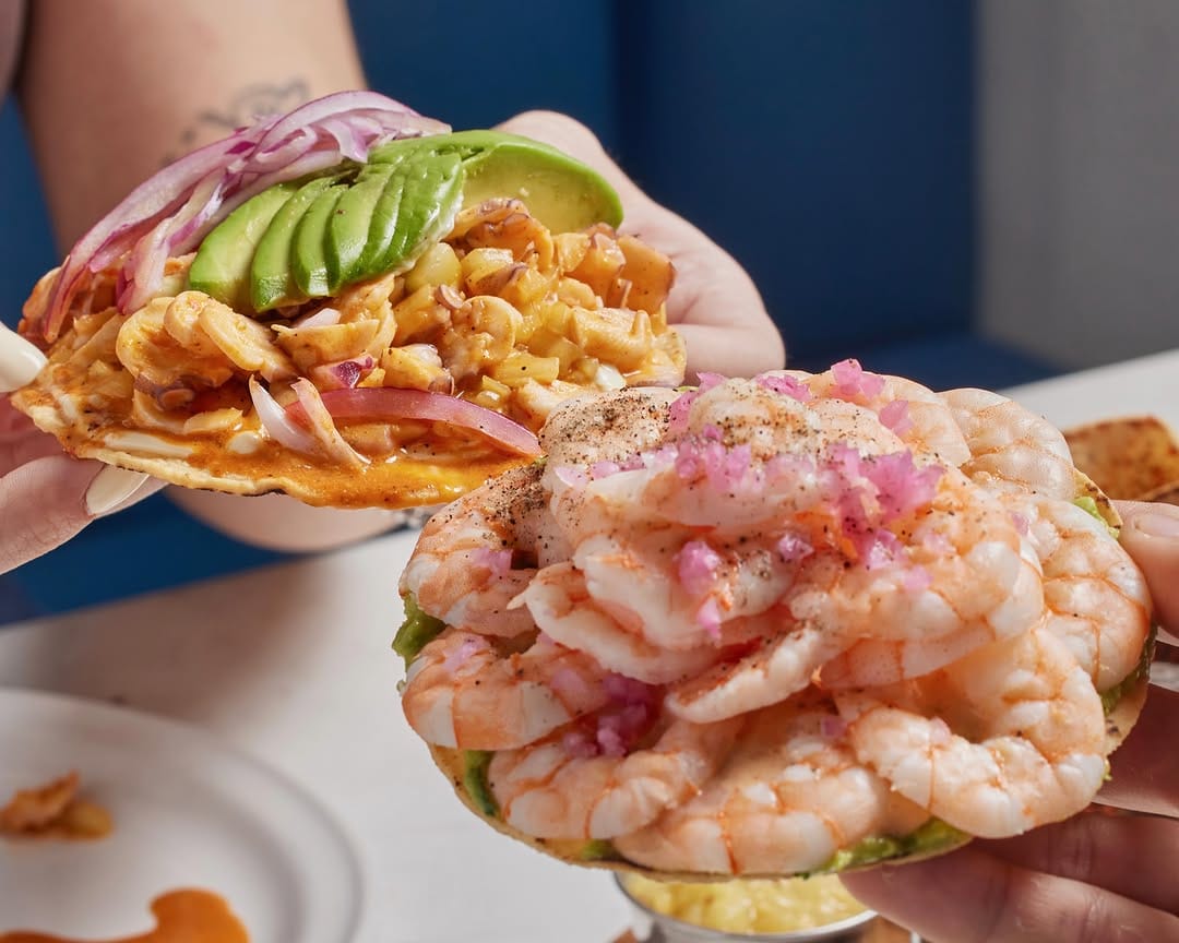 Post 6 by La Barcaza Oyster Bar on Instagram (image)