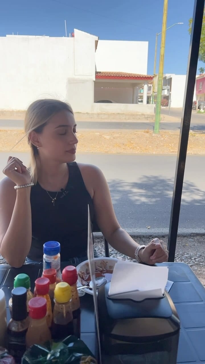 Post 9 by Camarones Las Carpas on Instagram (video)