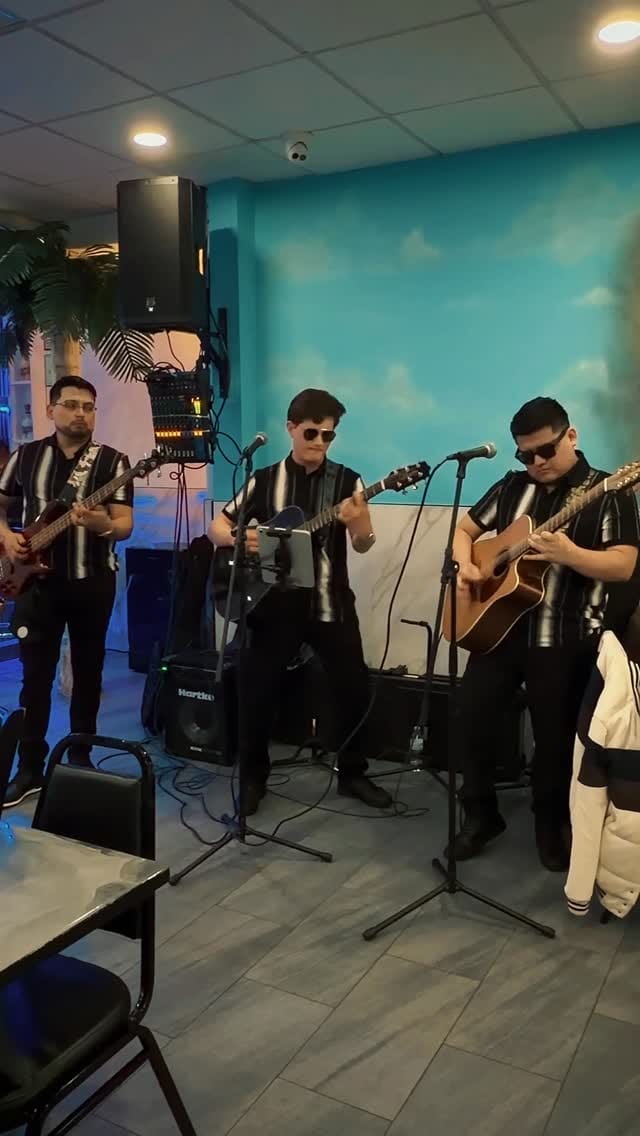 Post 10 by EL CAMARON BOTANERO on Instagram (video)