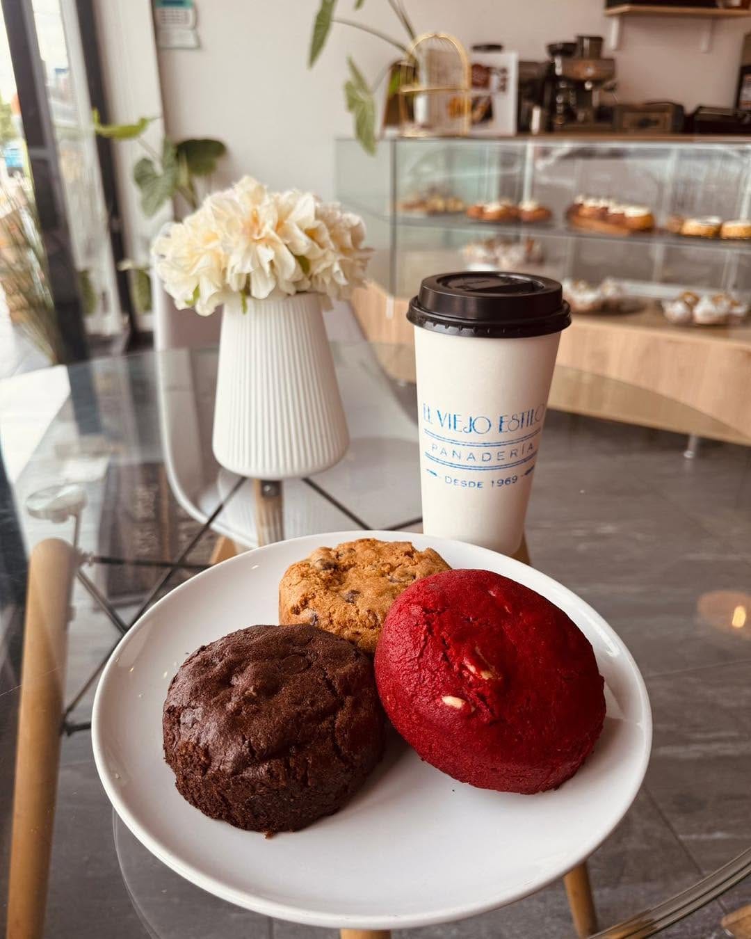 Post 9 by El Viejo Estilo - Panaderia on Instagram (image)