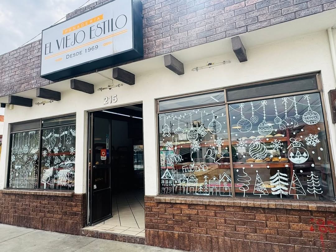 Post 3 by El Viejo Estilo - Panaderia on Instagram (carousel)