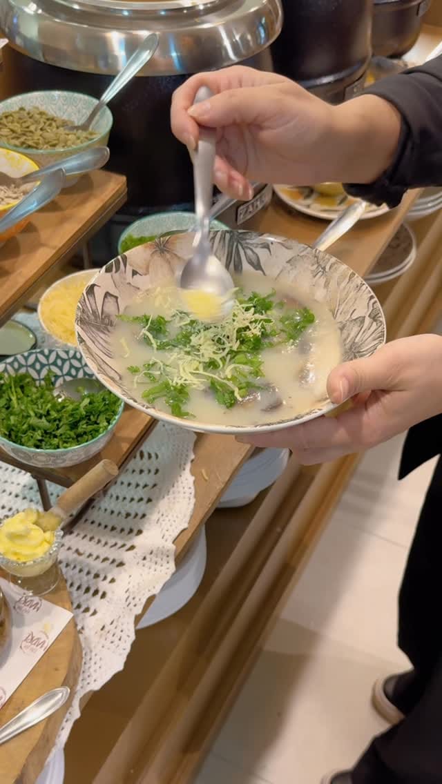 Post 6 by Pão da Madre on Instagram (video)