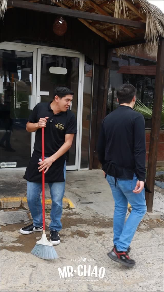 Post 4 by Mr.Chao - Mariscos on Instagram (video)
