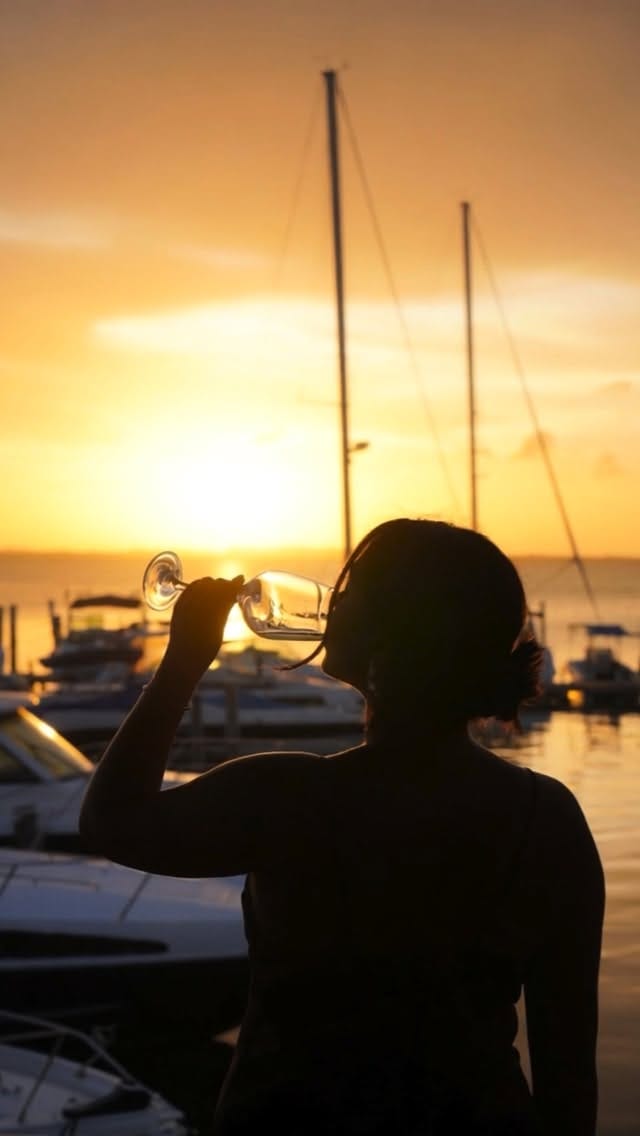 Post 2 by Crab House Cancun on Instagram (video)