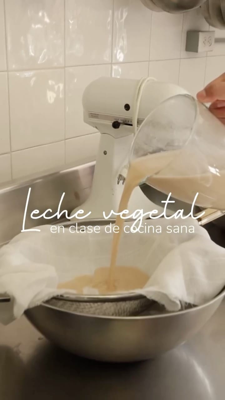 Post 6 by Instituto Culinario de México on Instagram (video)