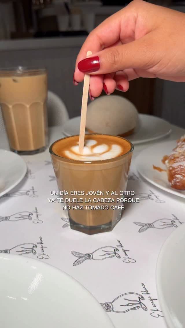 Post 4 by Conejo Blanco Café on Instagram (video)