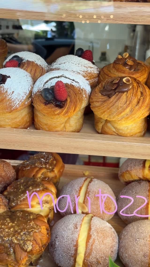 Post 3 by Conejo Blanco Café on Instagram (video)