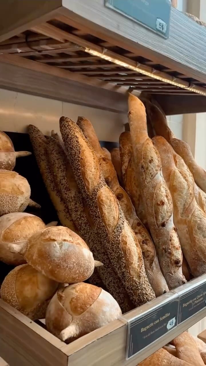 Post 3 by Panadería Masa Madre on Instagram (video)