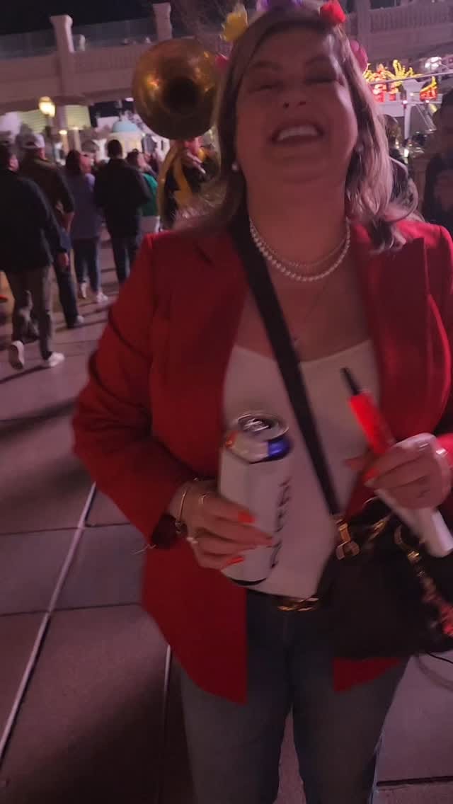 Post 10 by las islitas mariscos oficial on Instagram (video)
