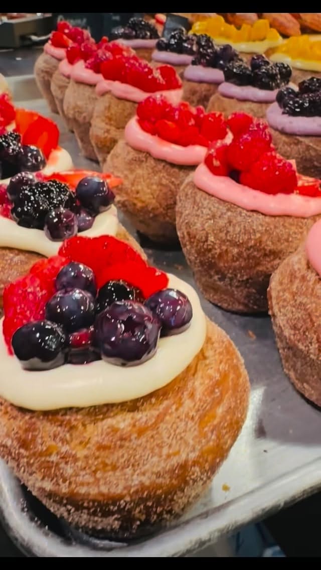 Post 7 by Pan Artesanal Bakery on Instagram (video)