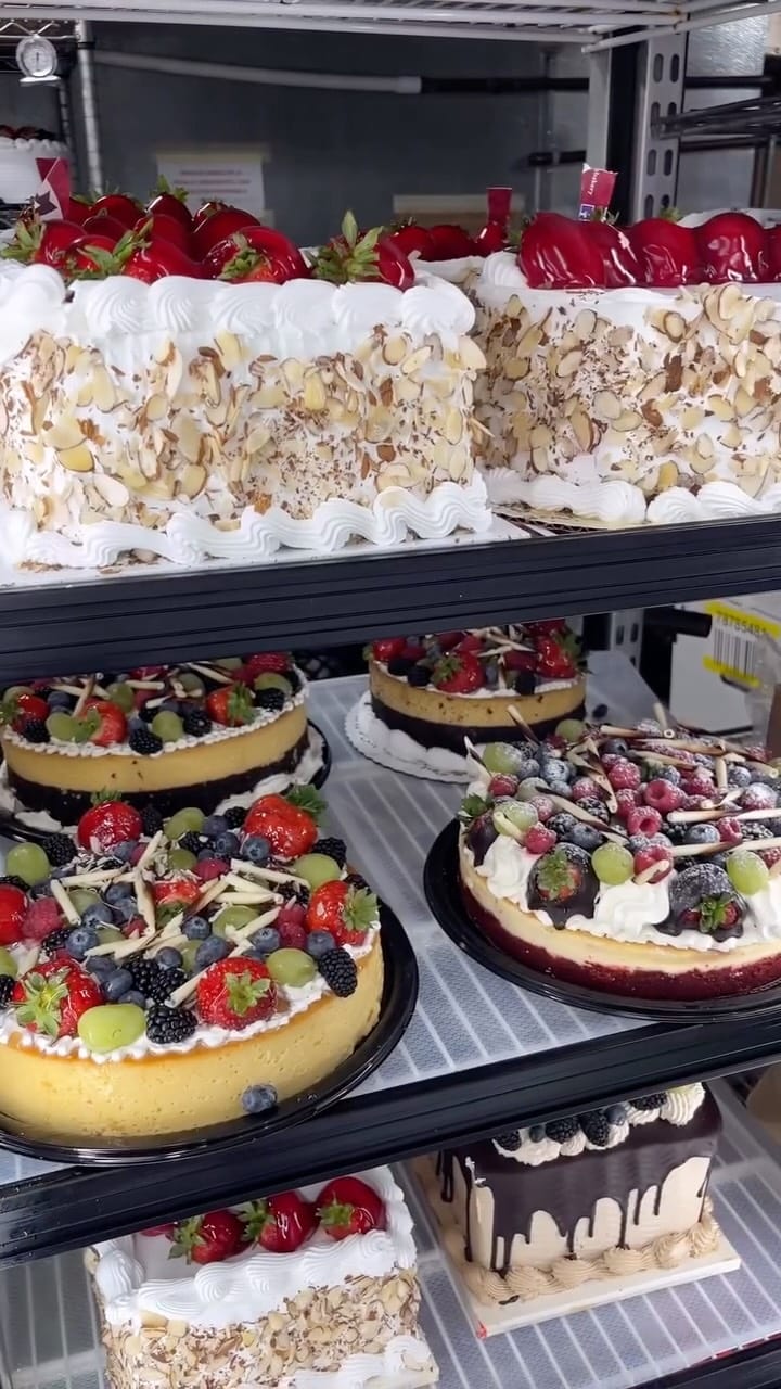 Post 9 by sonorabakery on Instagram (video)