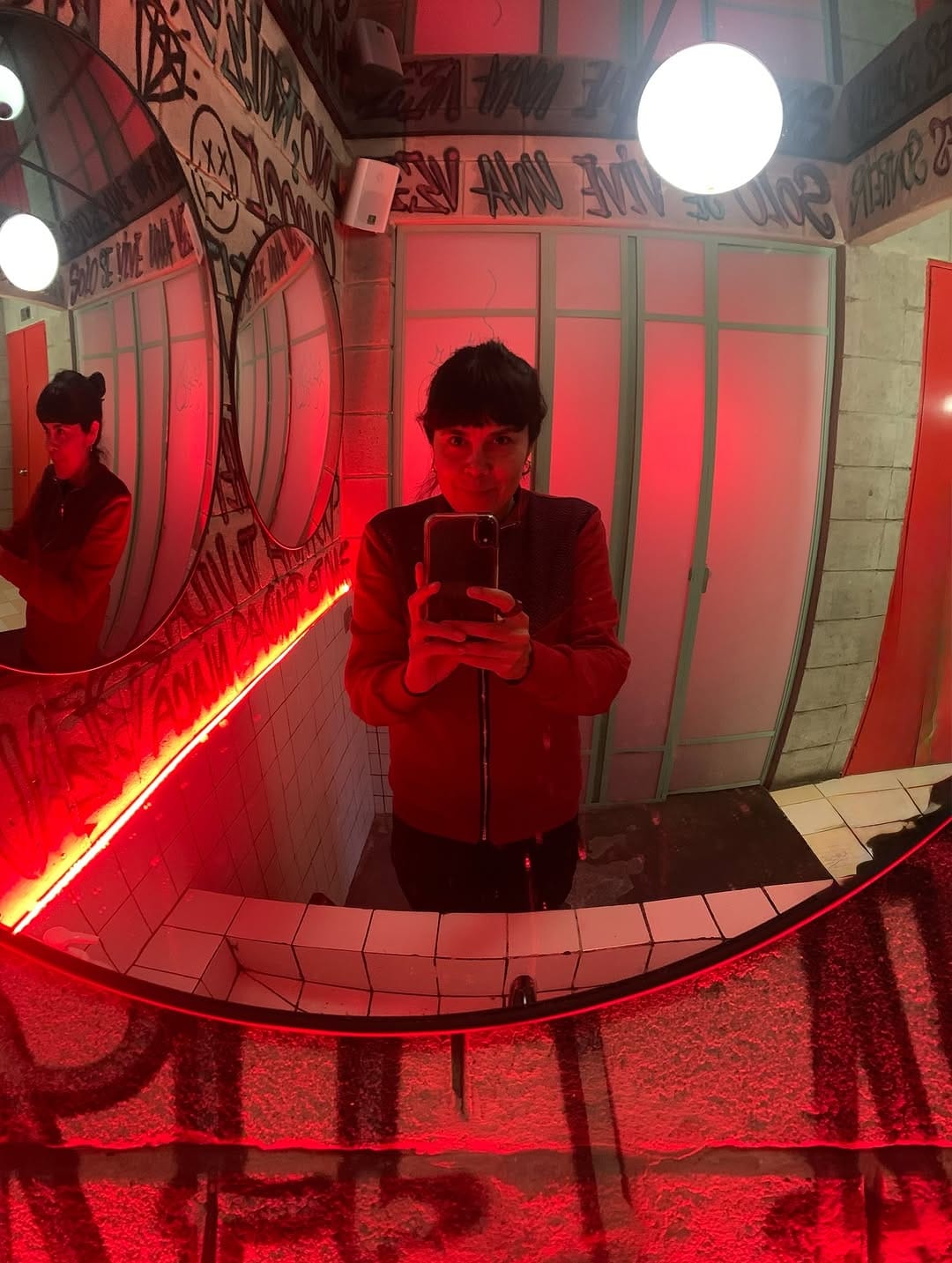 Post 4 by Edith Medina on Instagram (carousel)