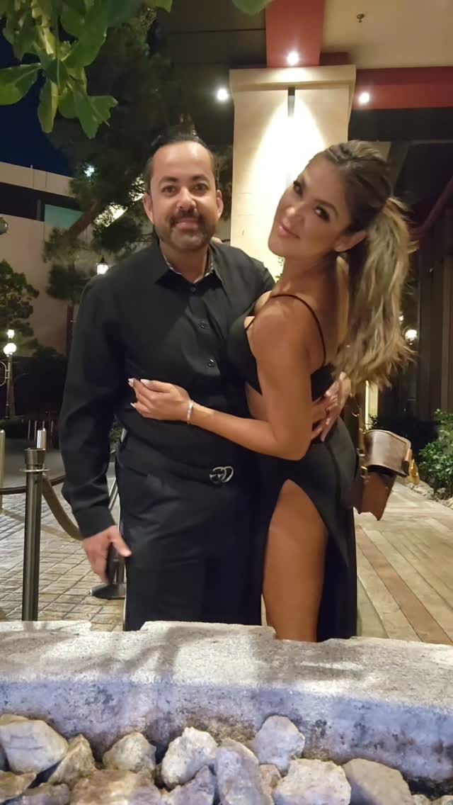 Post 2 by Tania Peña on Instagram (video)