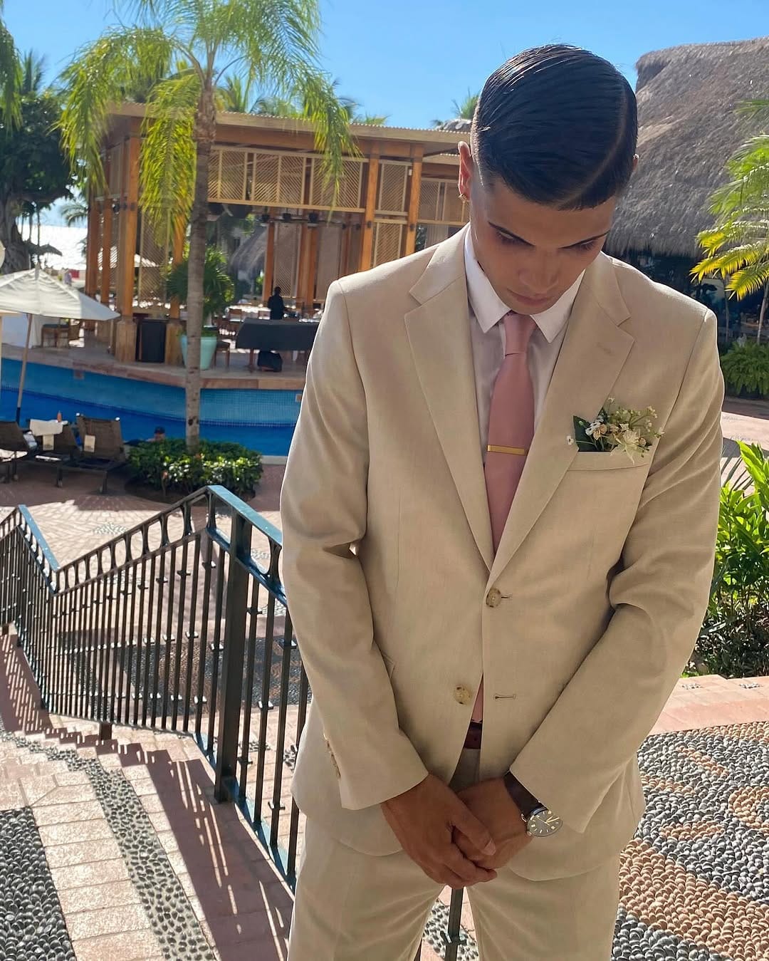 Post 6 by Zach Espitia🇵🇷 on Instagram (carousel)