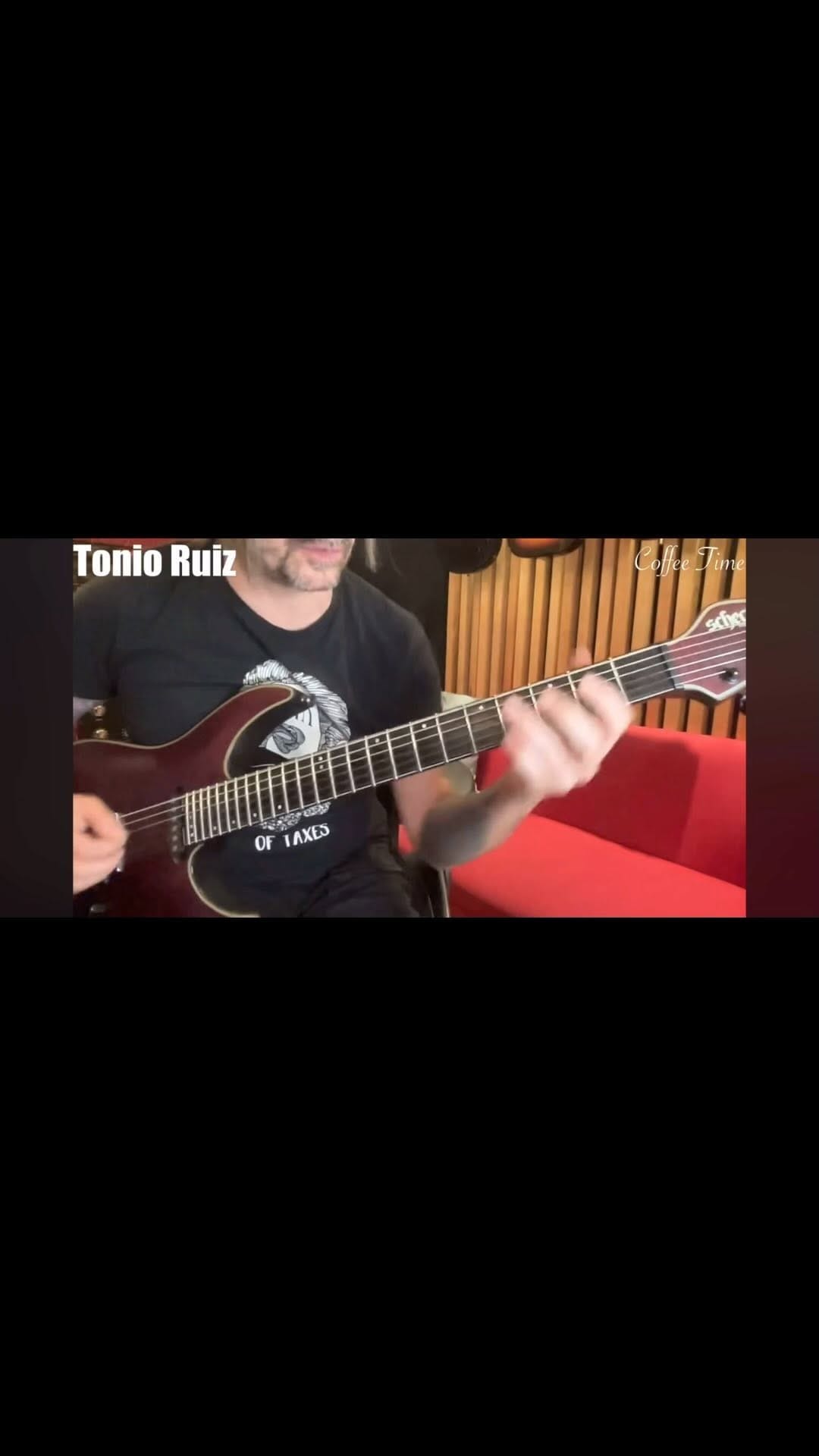 Post 10 by 𝖳𝗈𝗇𝗂𝗈 𝖱𝗎𝗂𝗓 on Instagram (video)