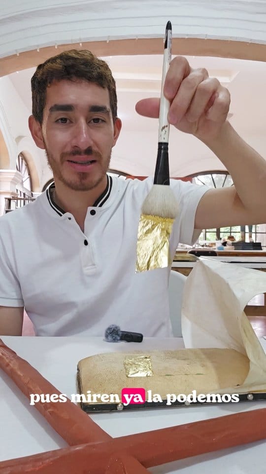 Post 4 by Alexis El Restaurador Mx on Instagram (video)