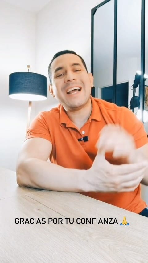 Post 9 by Luisa Martínez on Instagram (video)