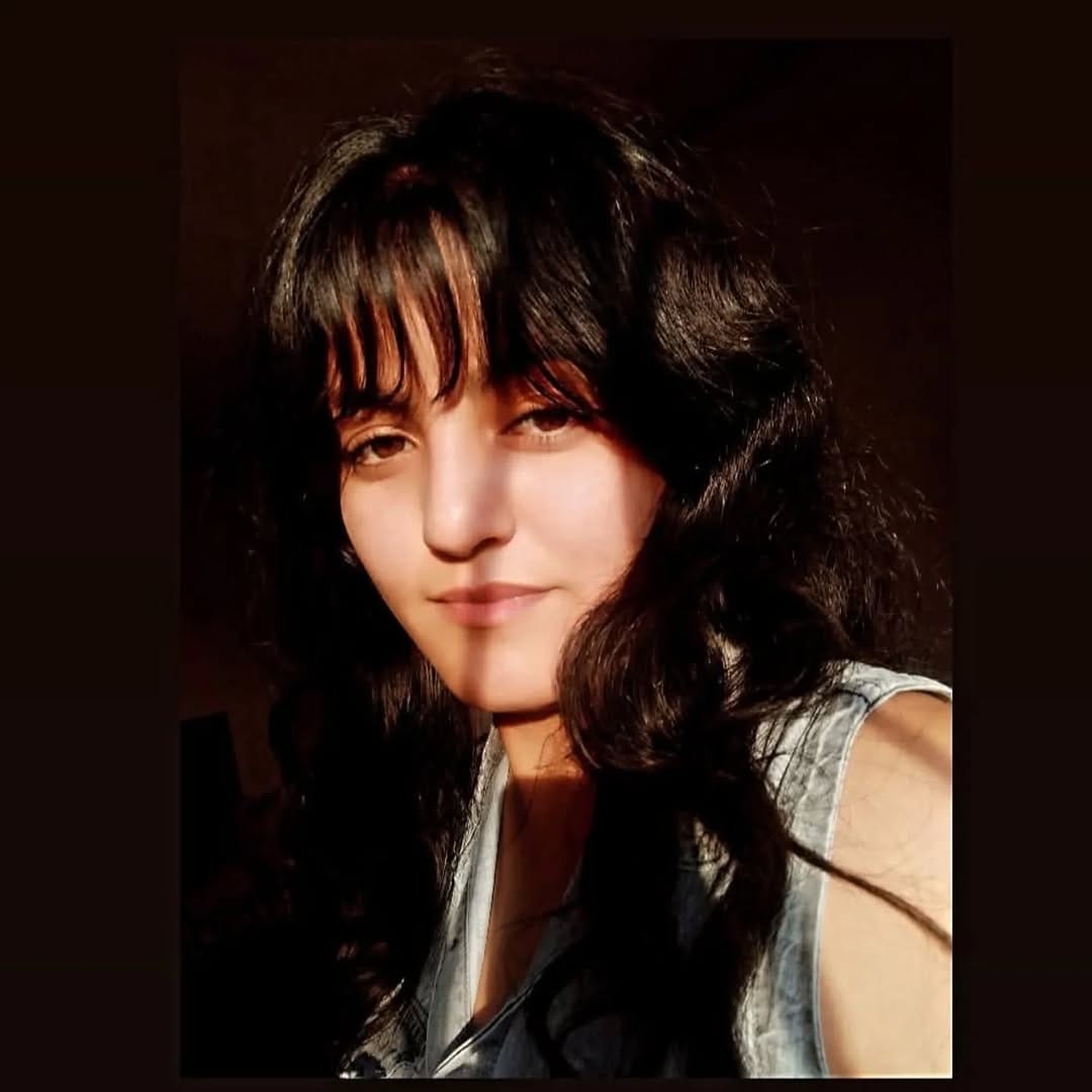 Post 5 by Yareli GH on Instagram (image)
