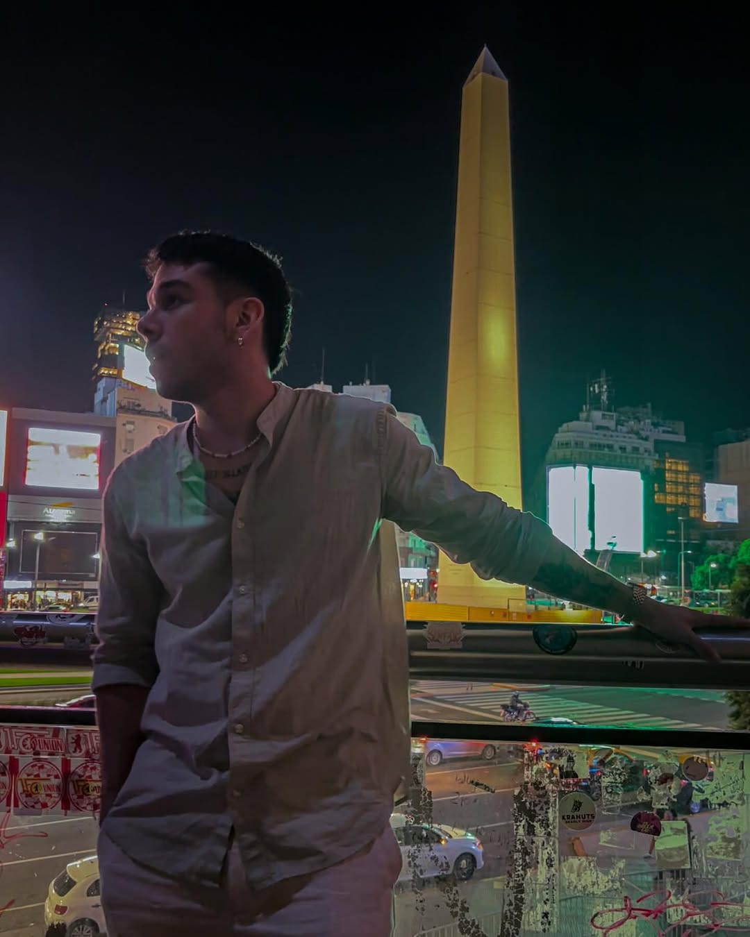 Post 3 by Emiliano Toulouse on Instagram (carousel)