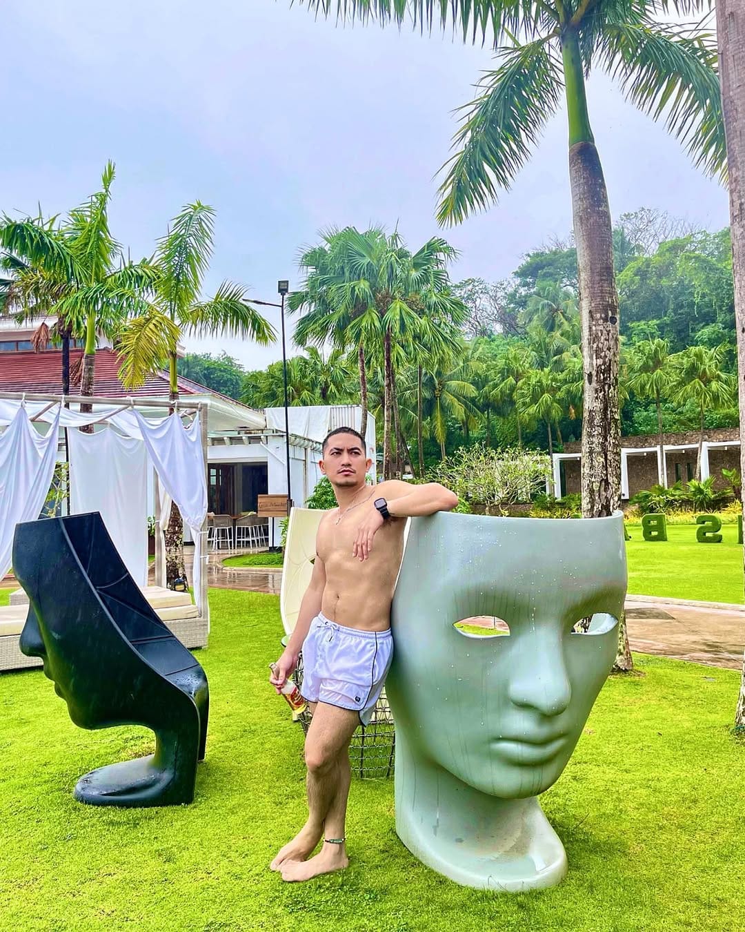 Post 8 by Dano Halili on Instagram (image)