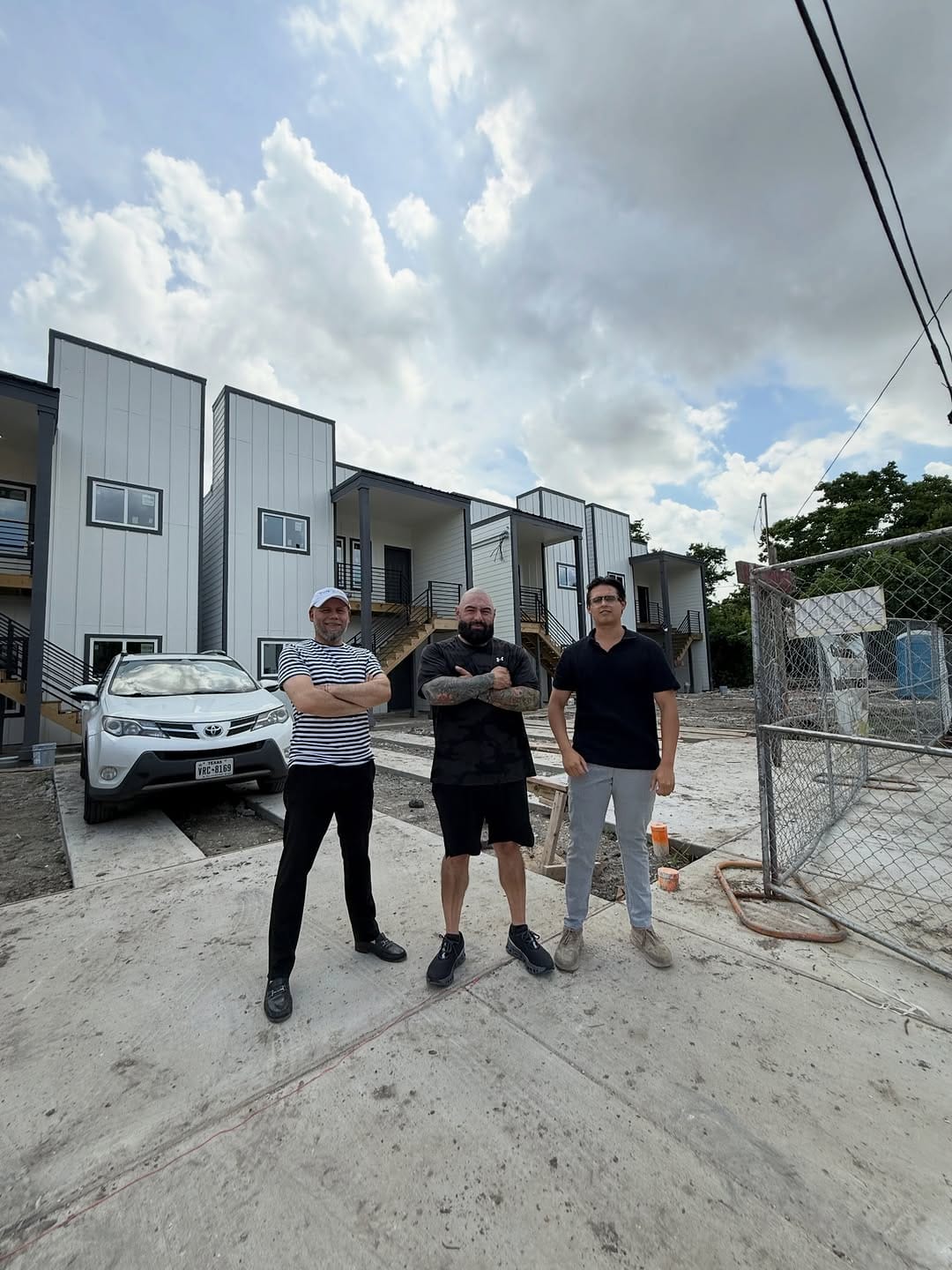 Post 2 by MANUEL MARTINEZ | INVESTOR REALTOR on Instagram (carousel)