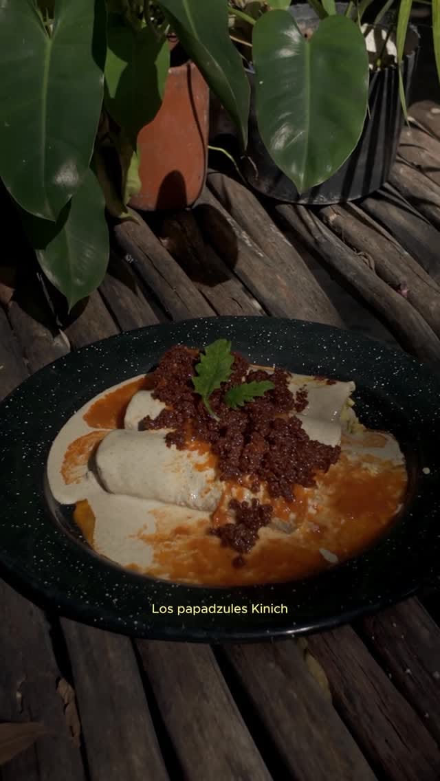 Post 4 by Restaurante Kinich on Instagram (video)