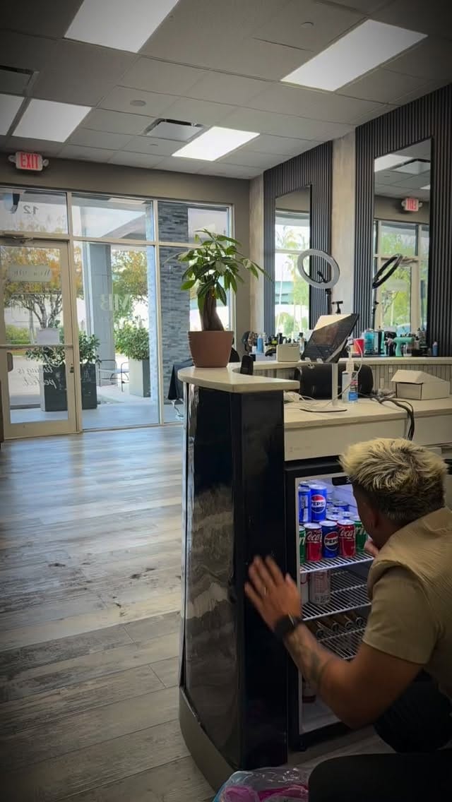 Post 5 by Jblack on Instagram (video)