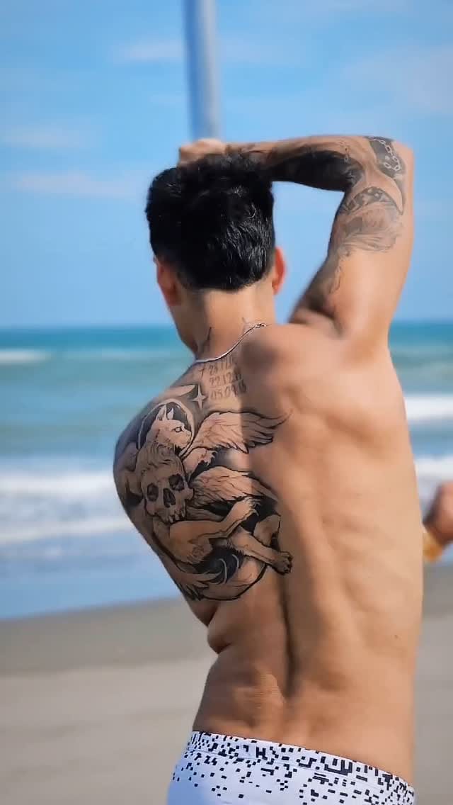 Post 9 by Omar Zago on Instagram (video)