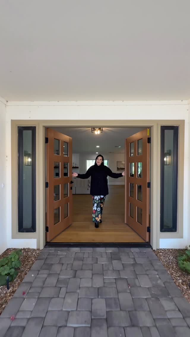 Post 4 by 🏡ARIZONA REALTOR🏘 on Instagram (video)