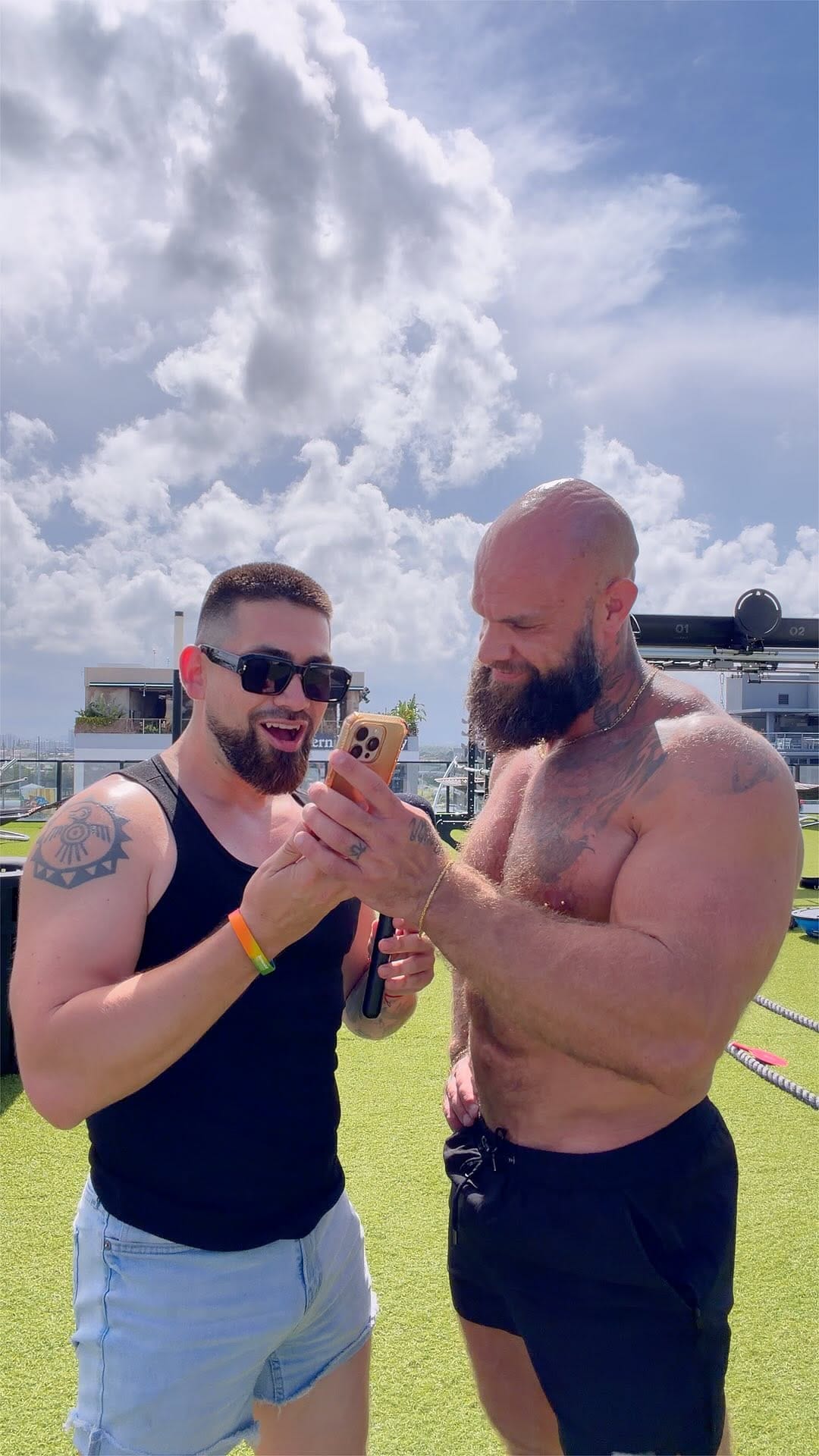 Post 7 by Ro Zamora on Instagram (video)