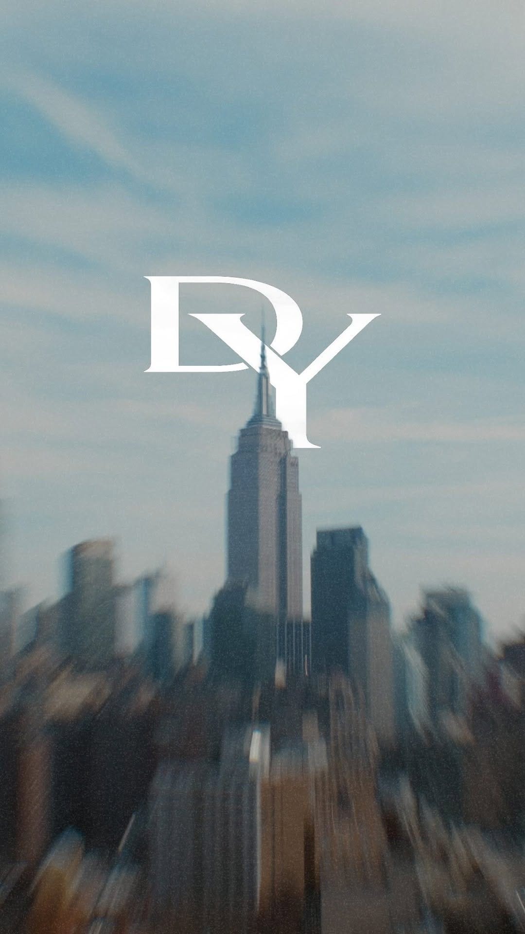 Post 8 by noël on Instagram (video)