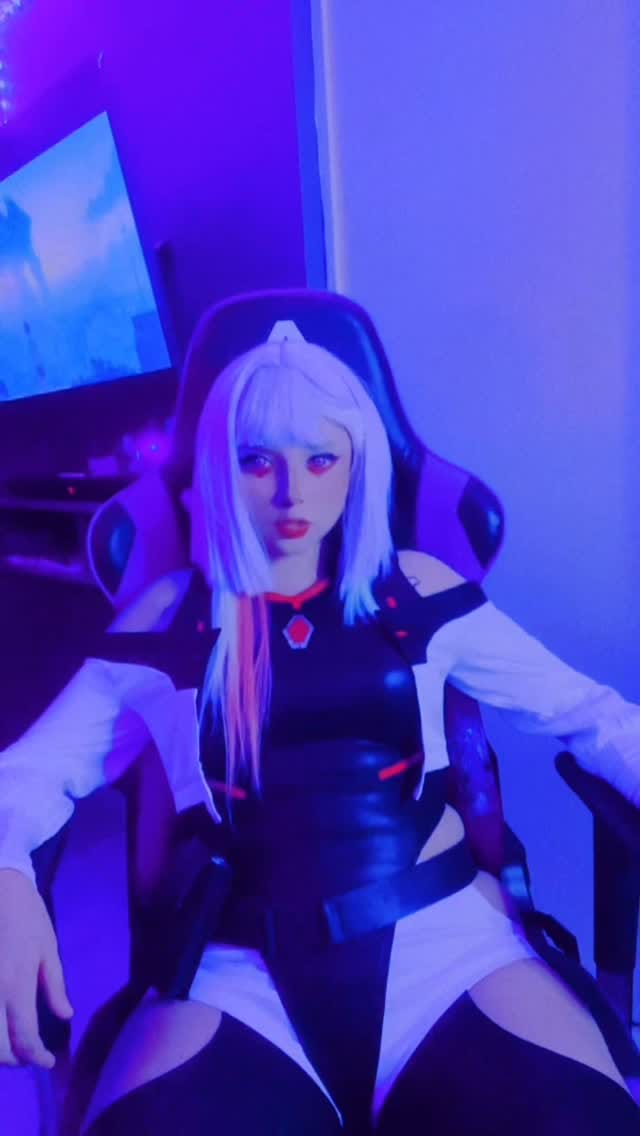 Post 8 by Grey on Instagram (video)